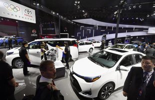 Toyota wants to sell more than 1 million electric cars by 2030