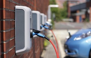 Vattenfall charges into the UK electric vehicle market