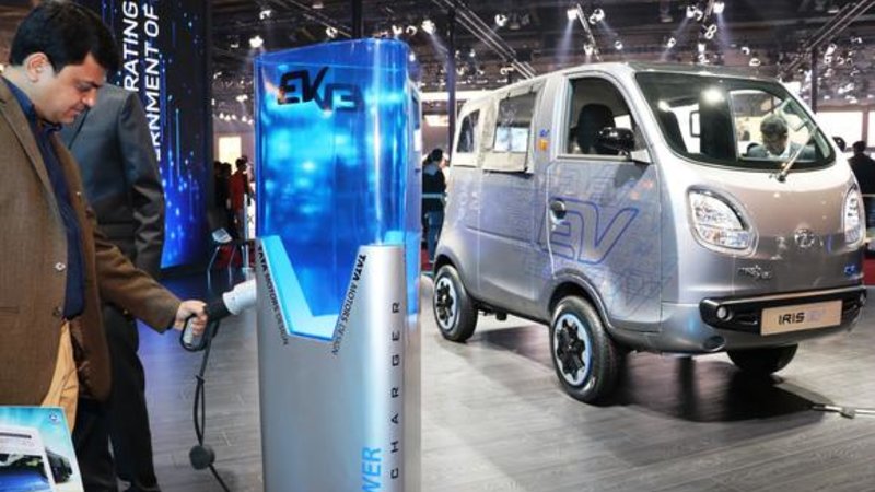 India scaling back electric vehicle ambitions